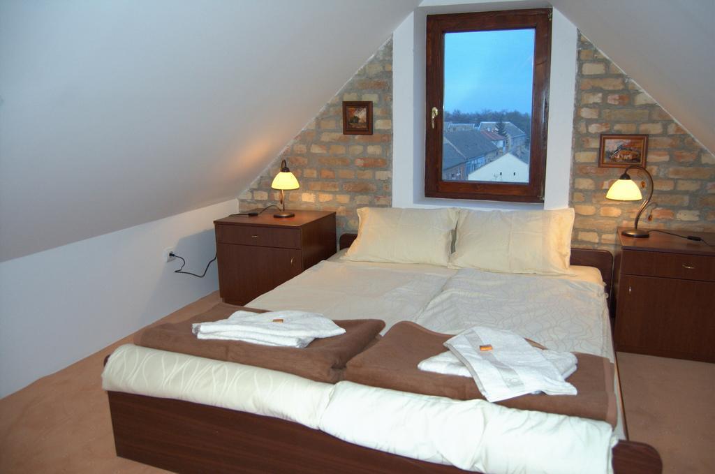 Guest House Prenociste Piccolina Сомбор Экстерьер фото
